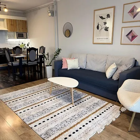 Vip Avalon Apartamento Lviv